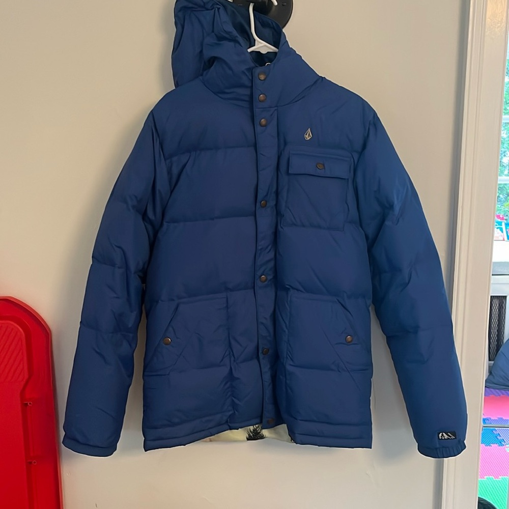 Winter coat blue Volcom like-new size L
